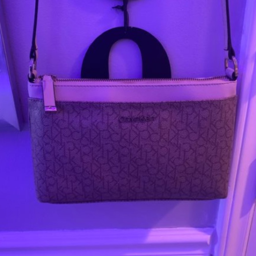 Micheal Kors purse